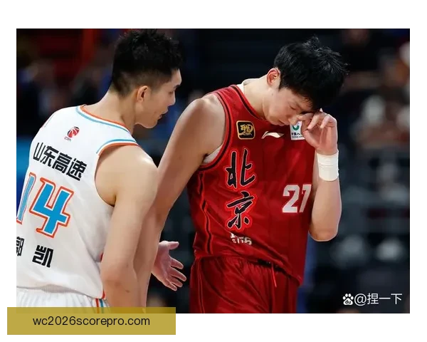 CBA新赛季揭幕战精彩纷呈各队实力对比与焦点球员分析